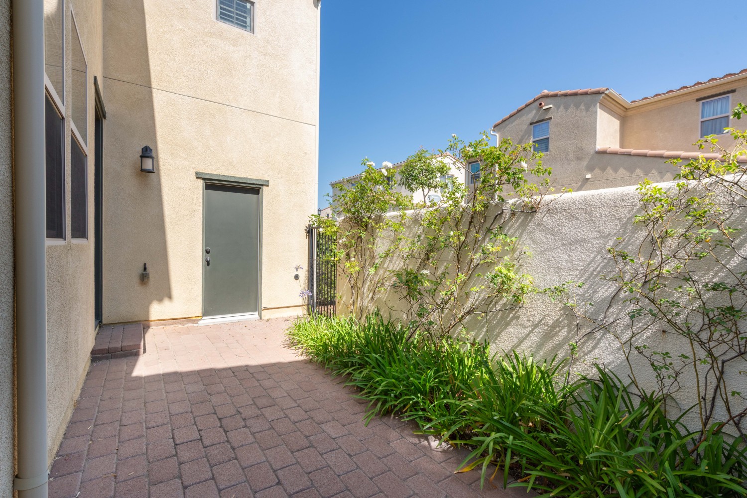 Elfyer - Porter Ranch, CA House - For Sale