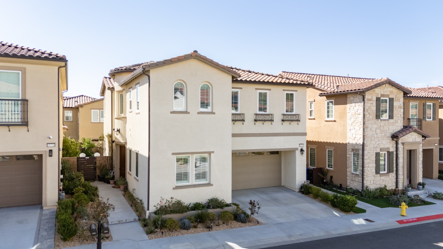 Elfyer - Porter Ranch, CA House - For Sale