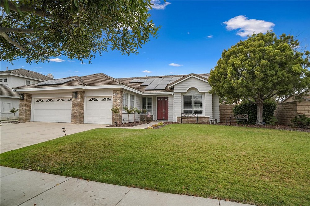 Elfyer - Oxnard, CA House - For Sale