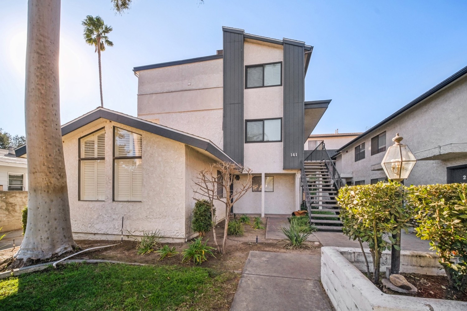 Elfyer - Pasadena, CA House - For Sale