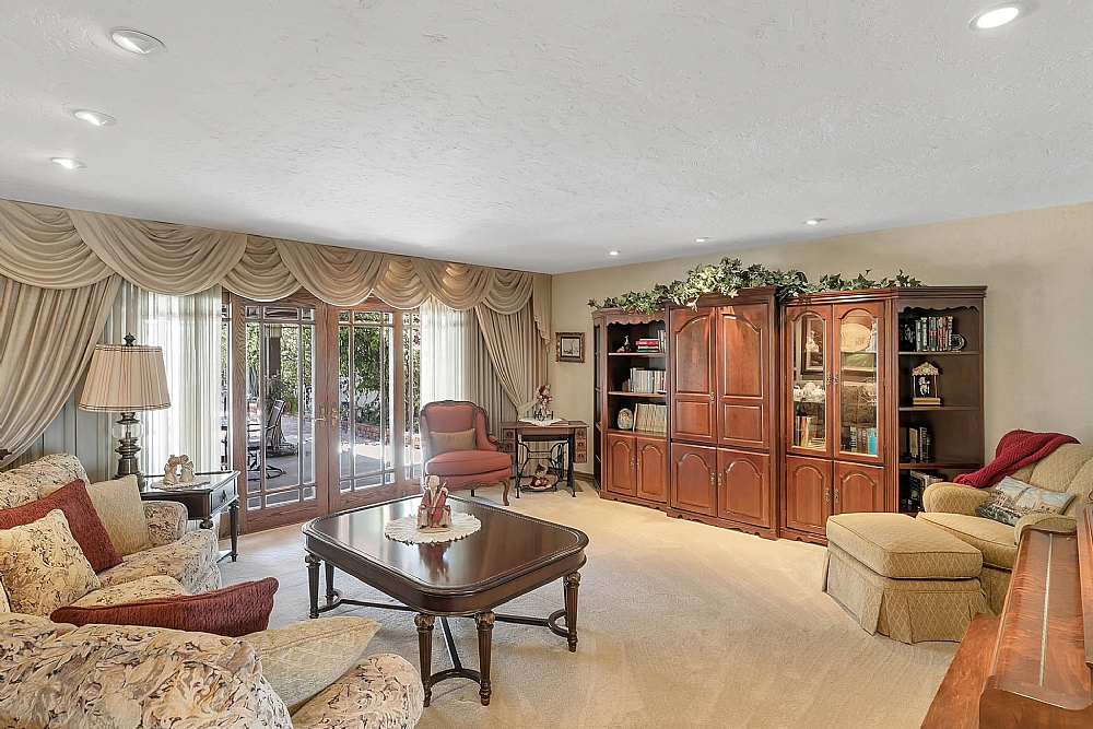 Elfyer - Burbank, CA House - For Sale