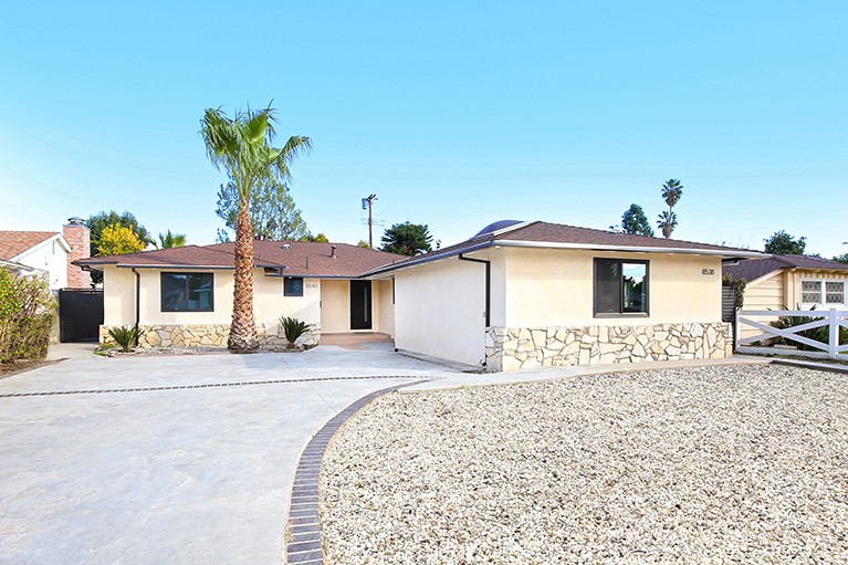 Elfyer - Northridge, CA House - For Sale