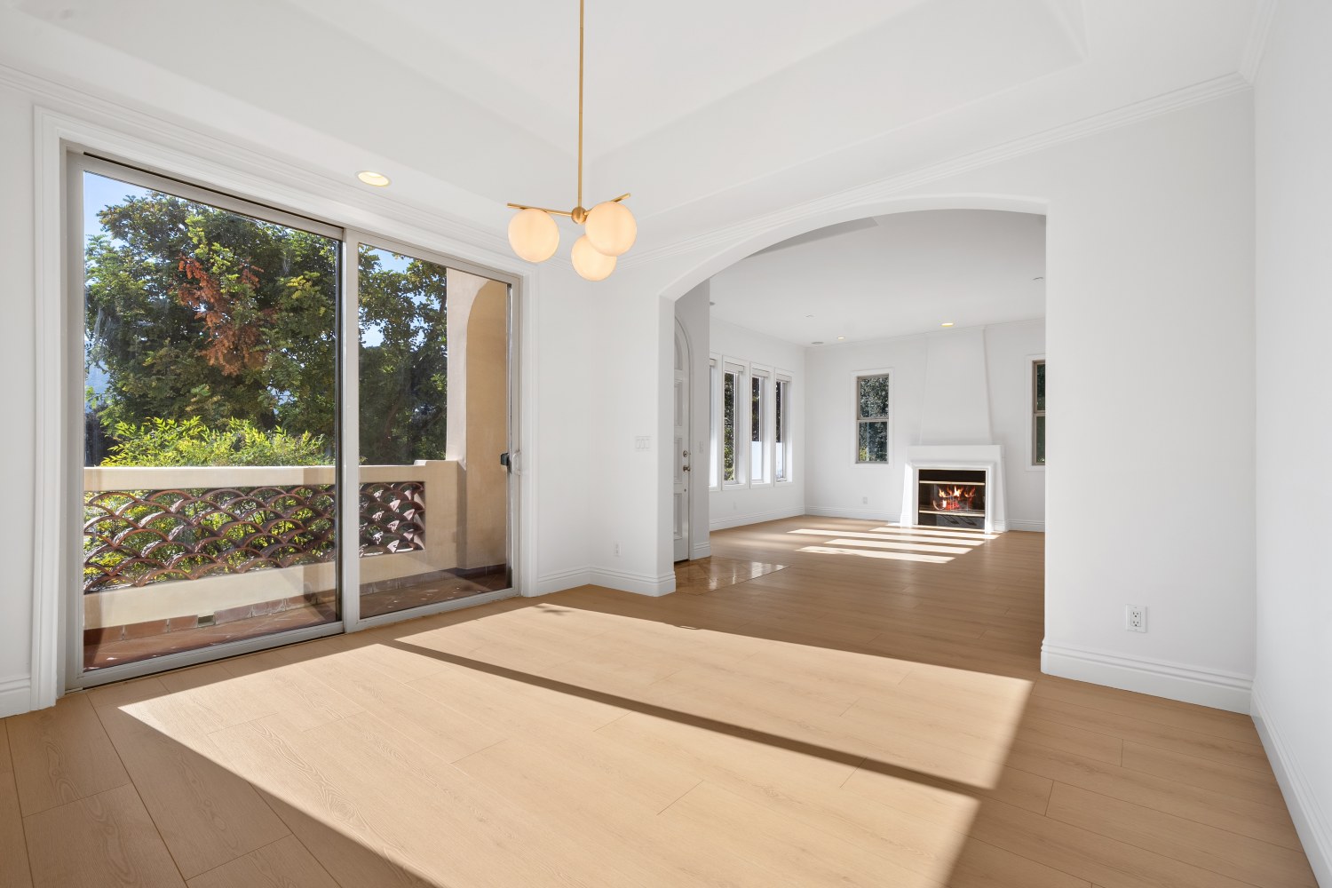 Elfyer - Glendale, CA House - For Sale