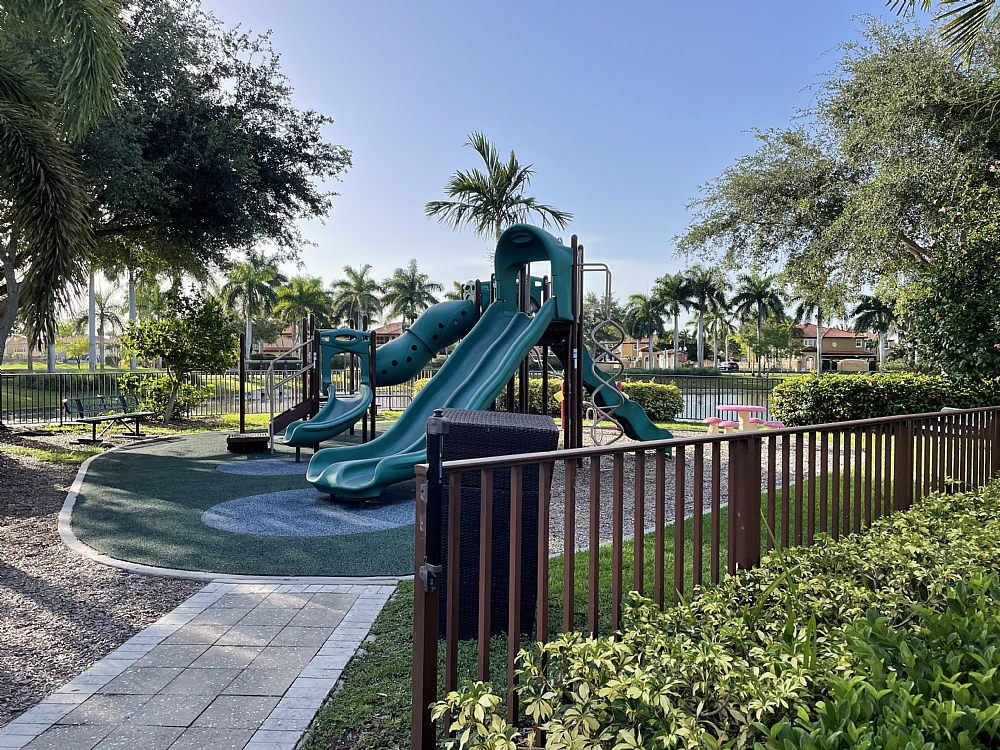 Elfyer - Miami, FL House - For Sale