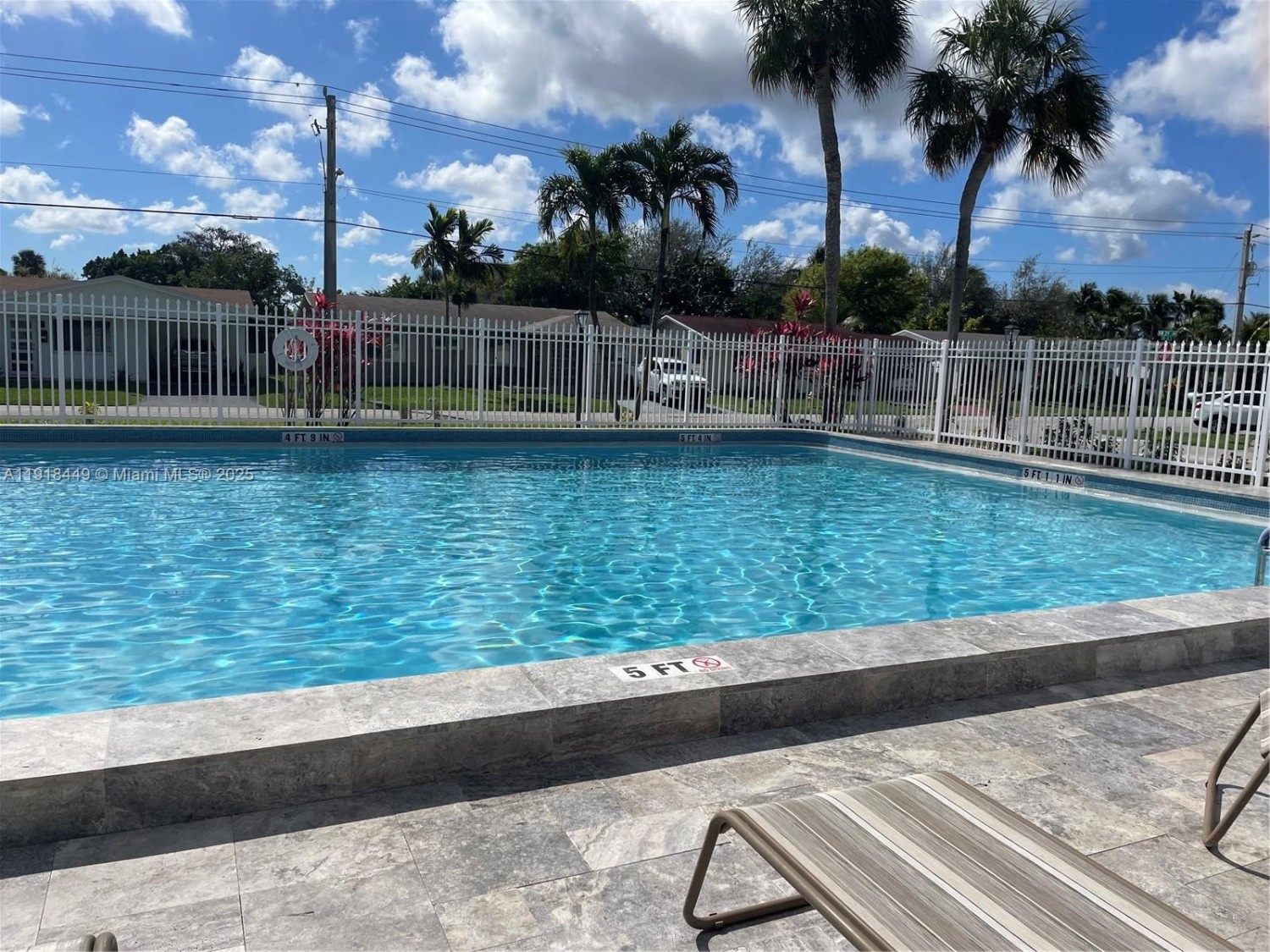 Elfyer - Tamarac, FL House - For Sale
