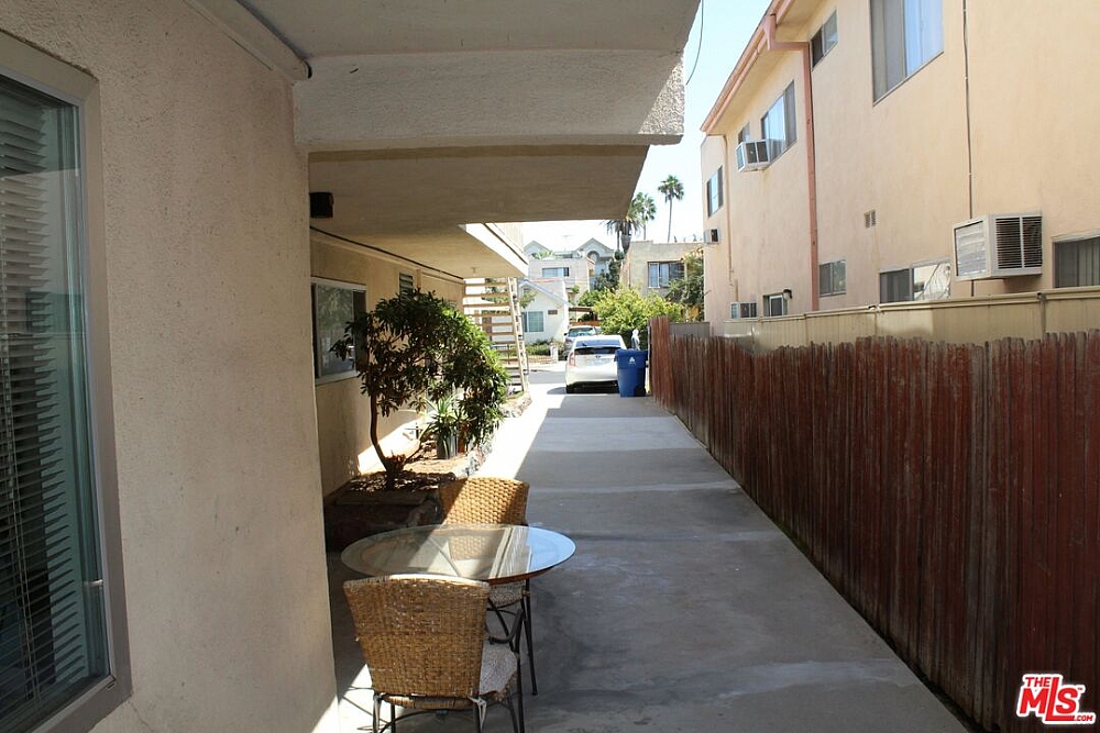 Elfyer - Los Angeles, CA House - For Sale