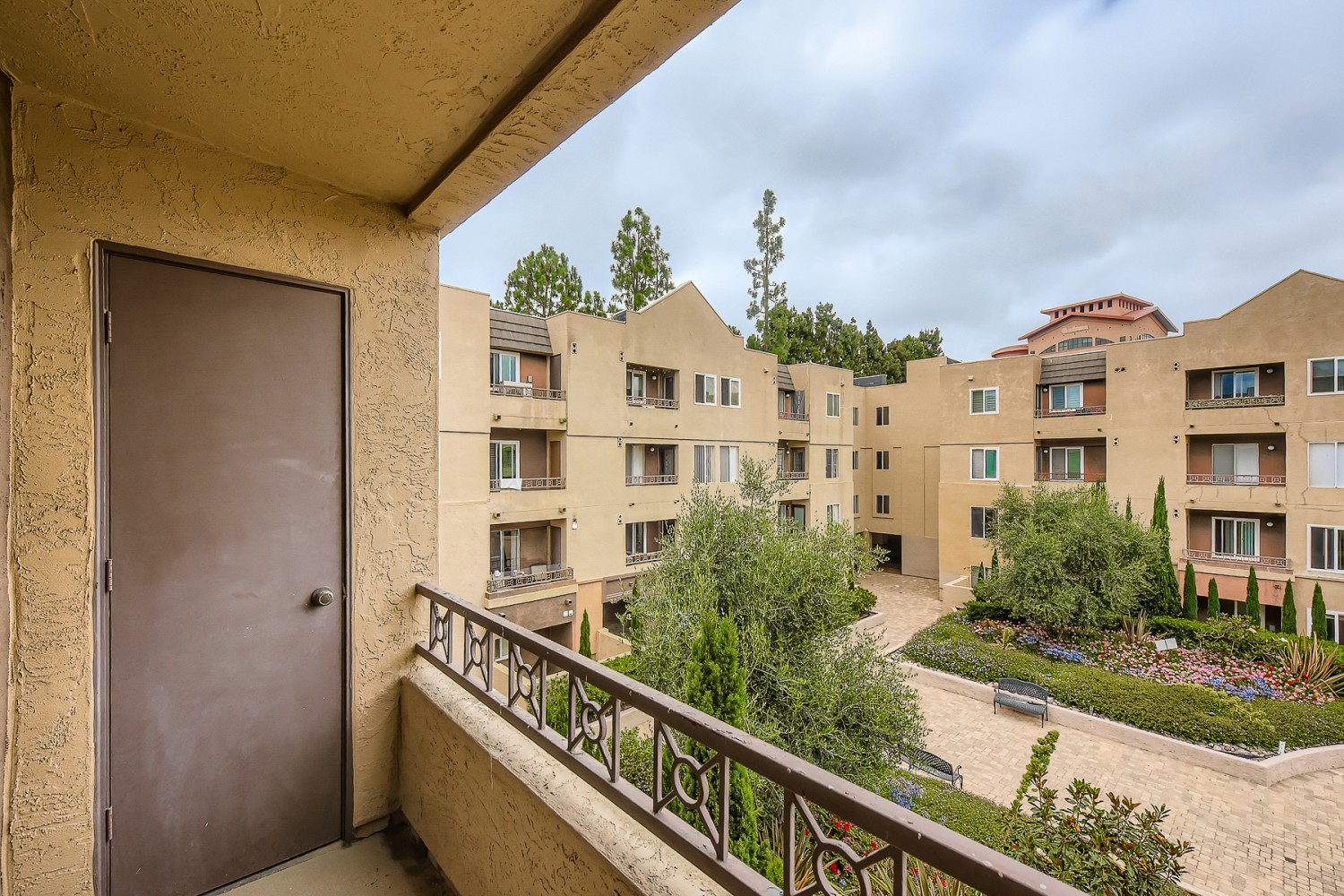 Elfyer - San Diego, CA House - For Sale