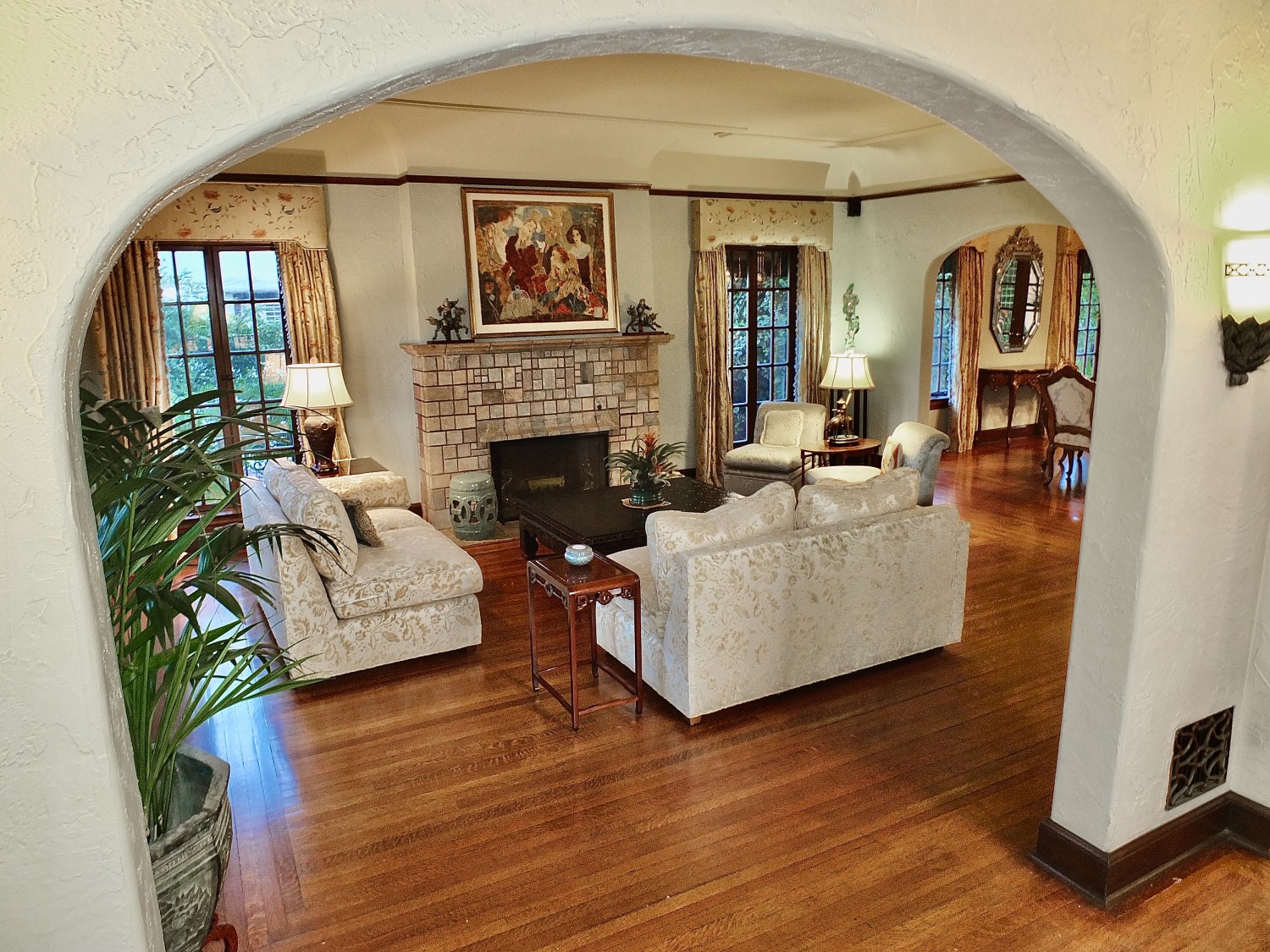 Elfyer - Long Beach, CA House - For Sale