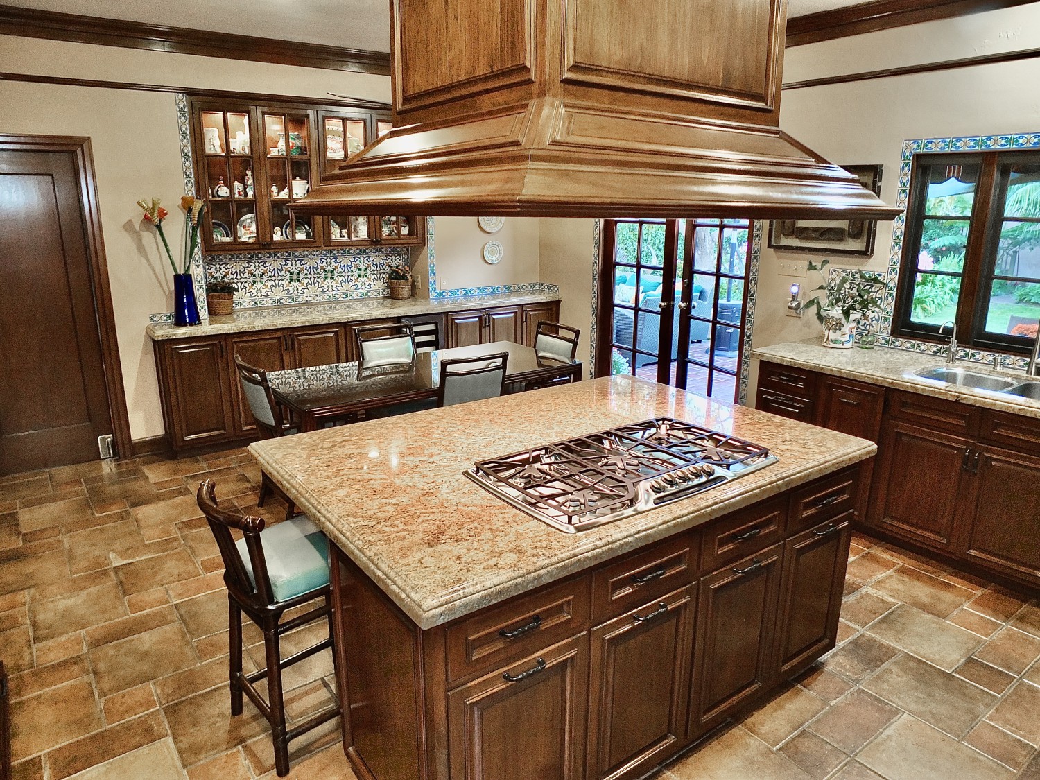 Elfyer - Long Beach, CA House - For Sale