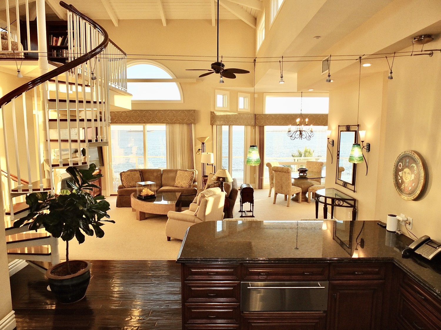 Elfyer - Long Beach, CA House - For Sale