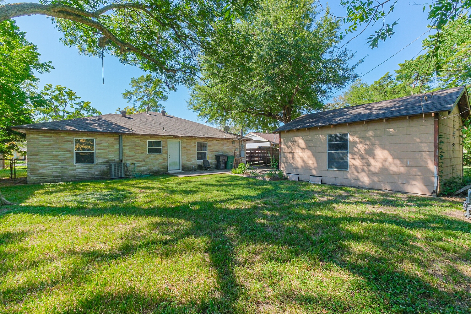 Elfyer - Houston, TX House - For Sale