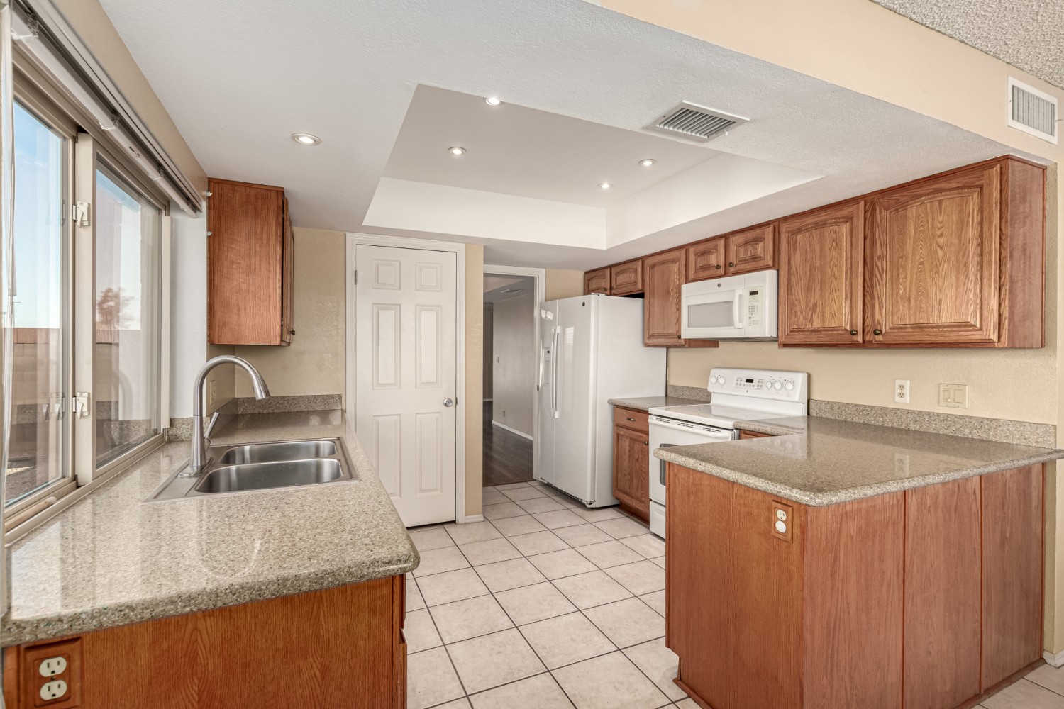 Elfyer - Glendale, AZ House - For Sale