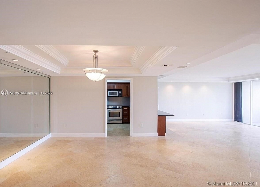 Elfyer - Miami, FL House - For Sale