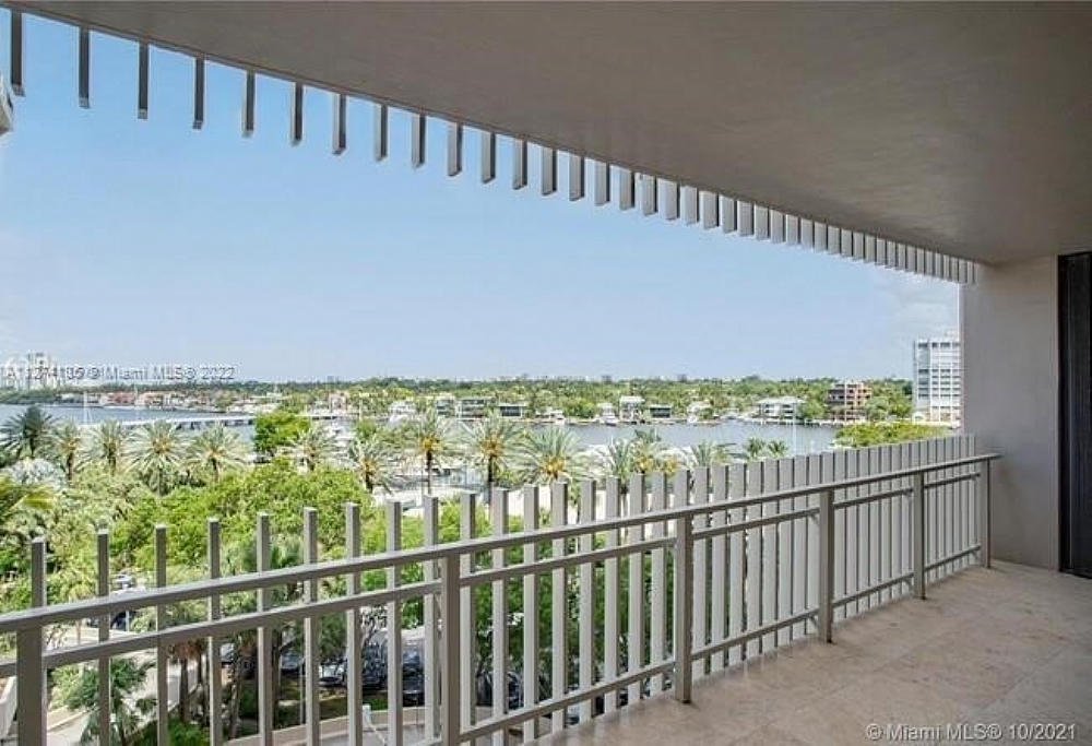 Elfyer - Miami, FL House - For Sale