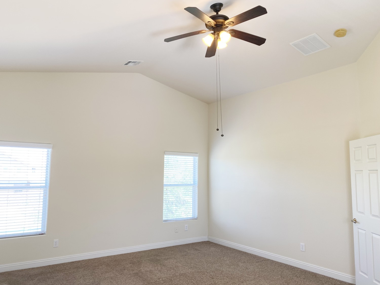 Elfyer - Las Vegas, NC House - For Sale