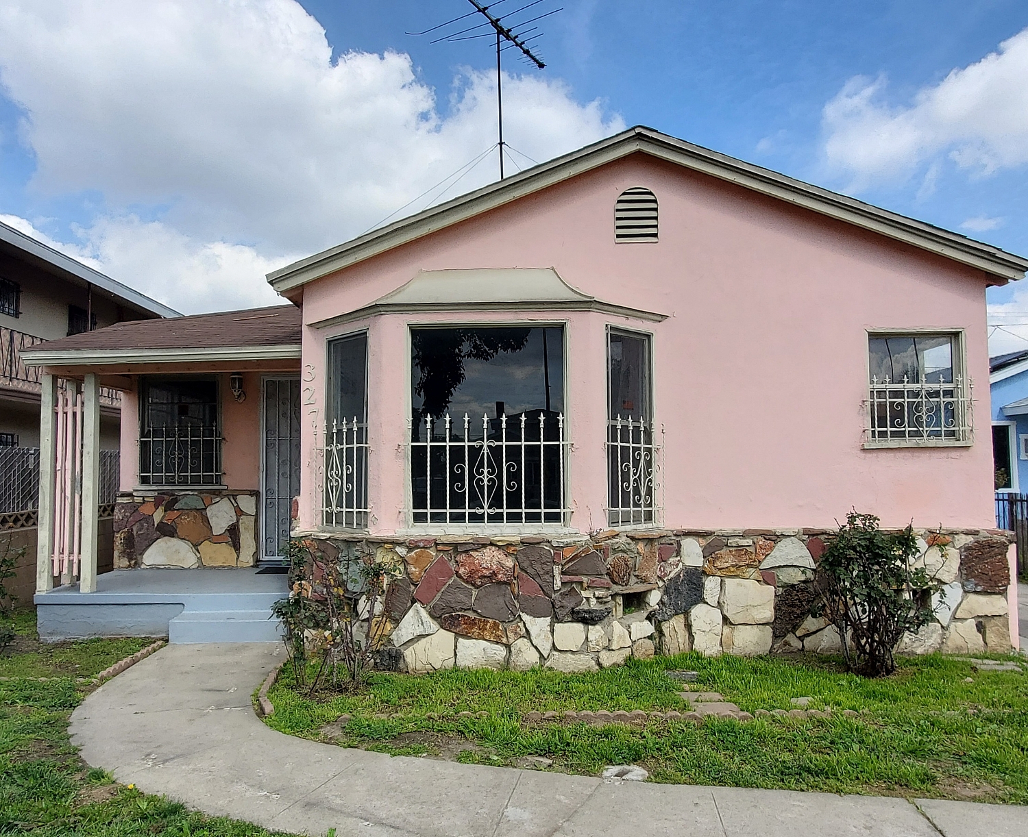 Elfyer - Los Angeles, CA House - For Sale