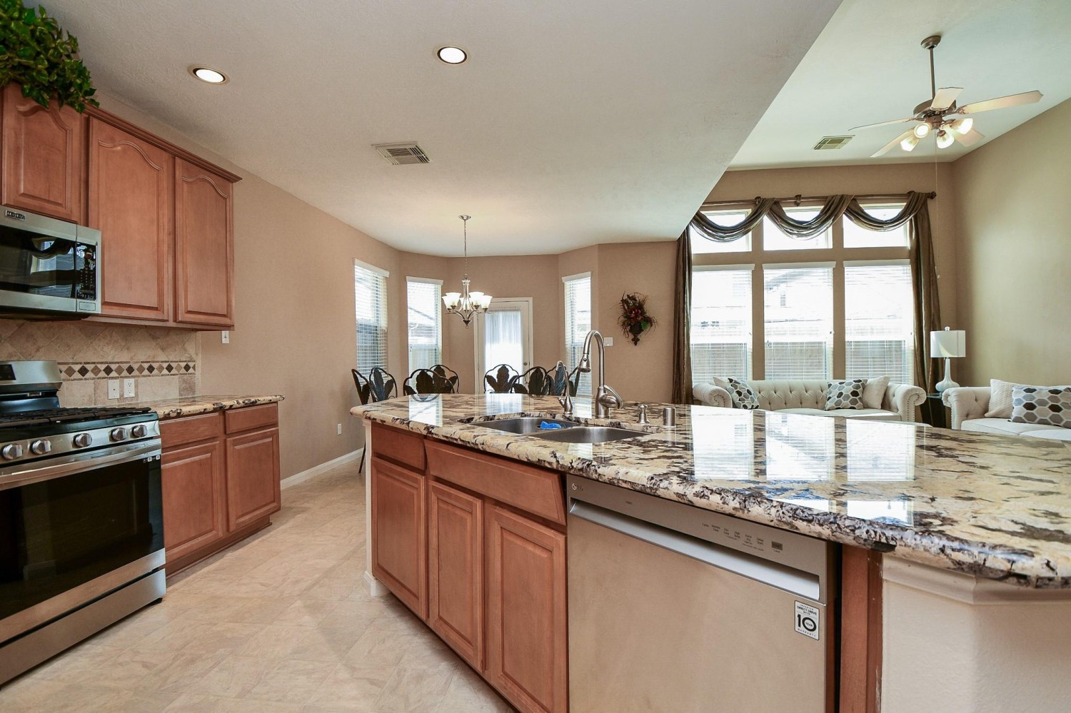 Elfyer - Houston, TX House - For Sale