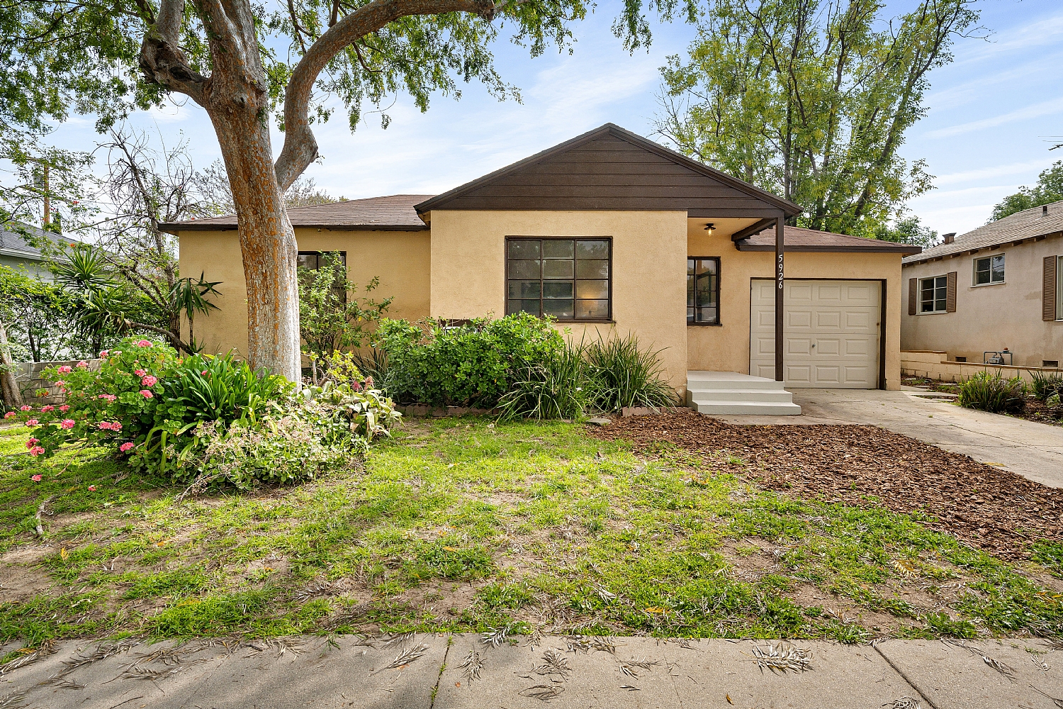Elfyer - Encino, CA House - For Sale