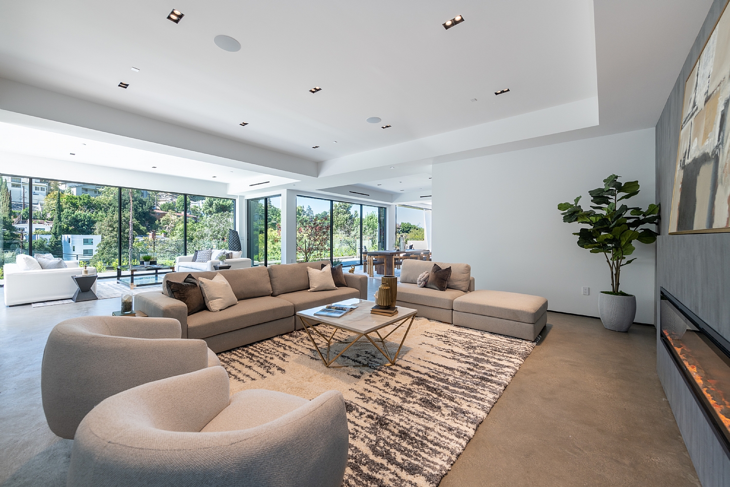 Elfyer - Sherman Oaks, CA House - For Sale