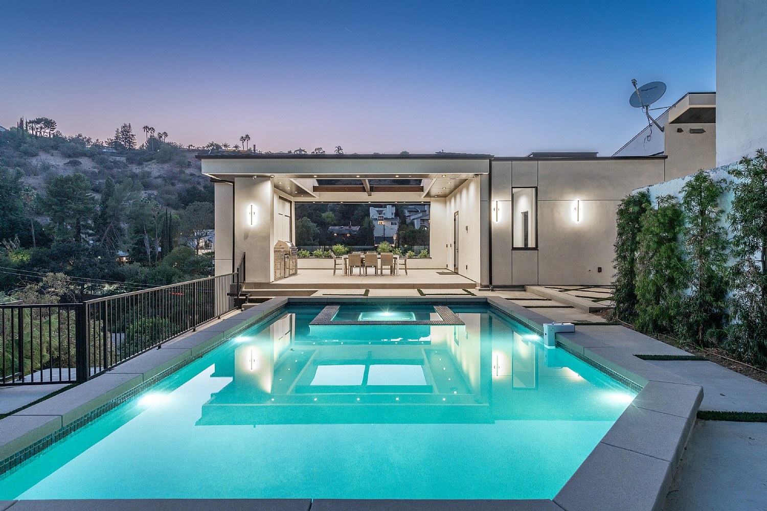 Elfyer - Sherman Oaks, CA House - For Sale