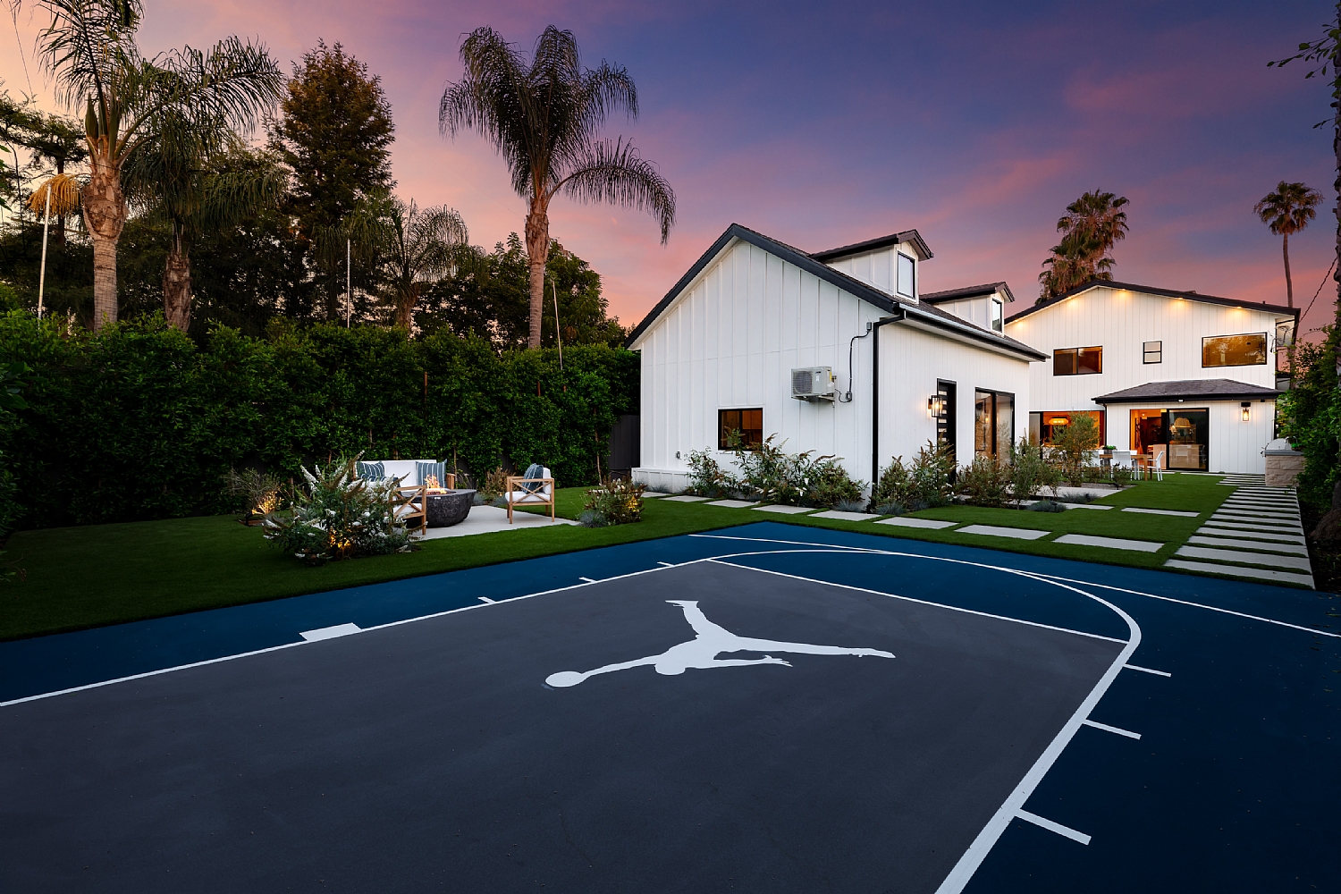 Elfyer - Sherman Oaks, CA House - For Sale
