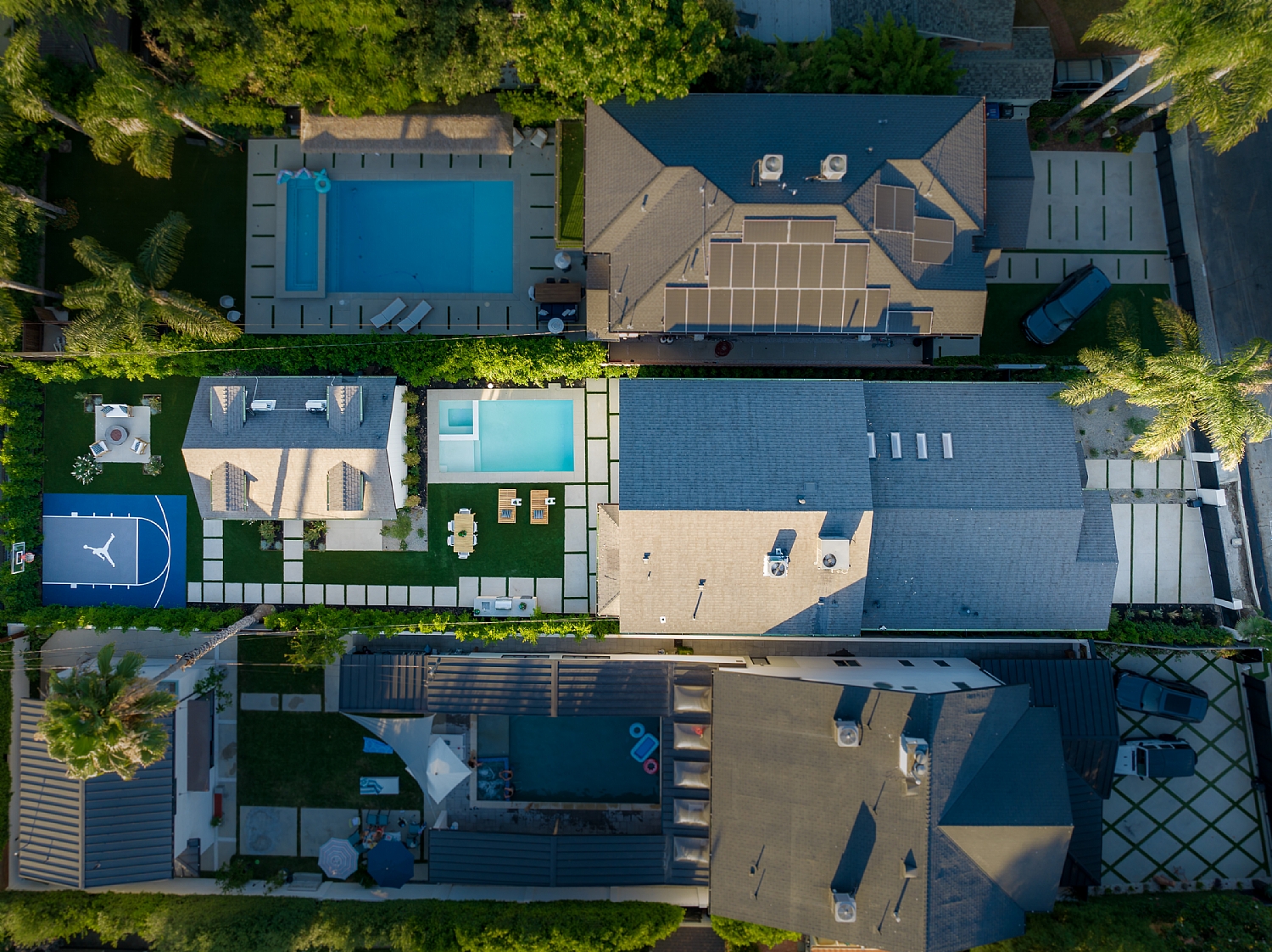 Elfyer - Sherman Oaks, CA House - For Sale