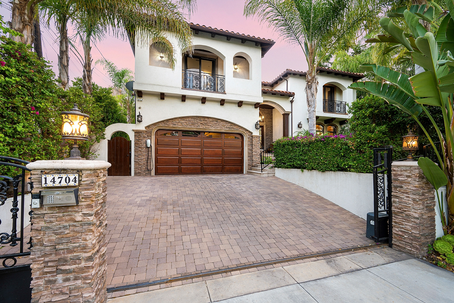 Elfyer - Sherman Oaks, CA House - For Sale