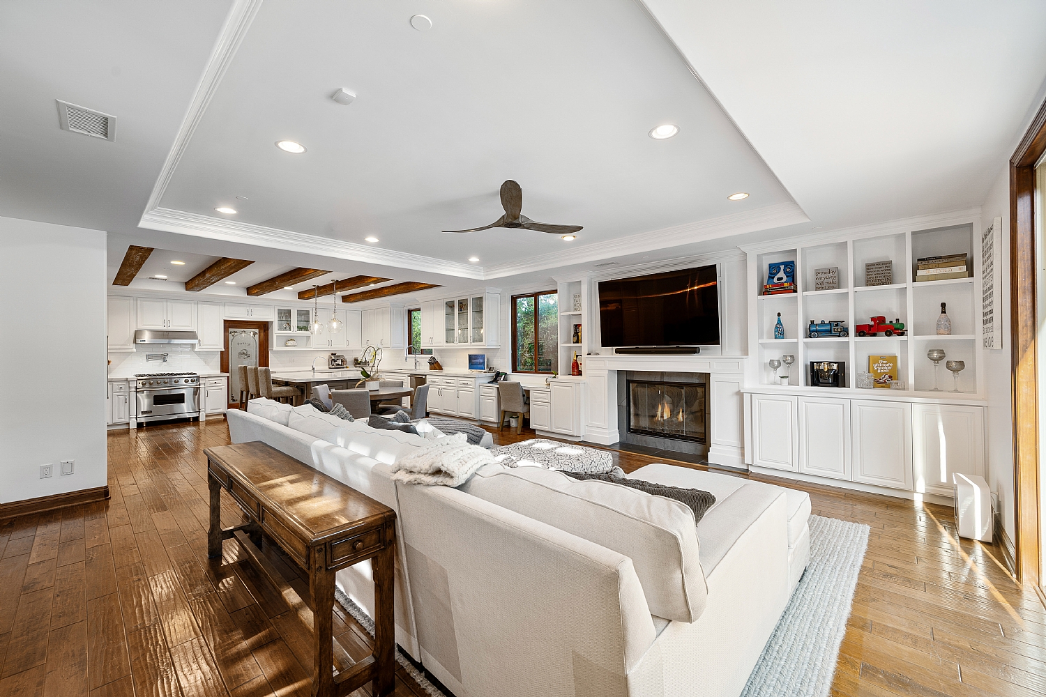 Elfyer - Sherman Oaks, CA House - For Sale