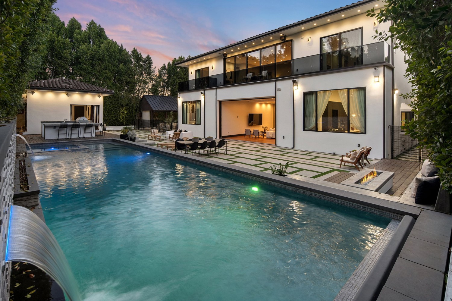 Elfyer - Tarzana, CA House - For Sale