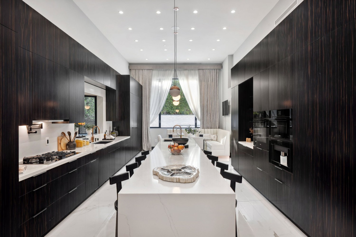 Elfyer - Tarzana, CA House - For Sale