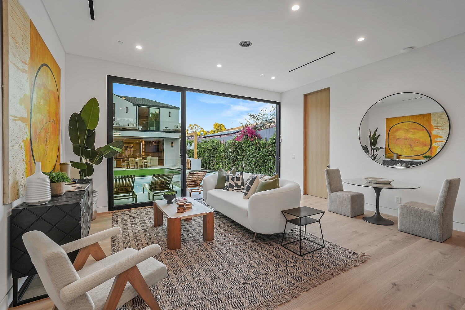 Elfyer - Sherman Oaks, CA House - For Sale