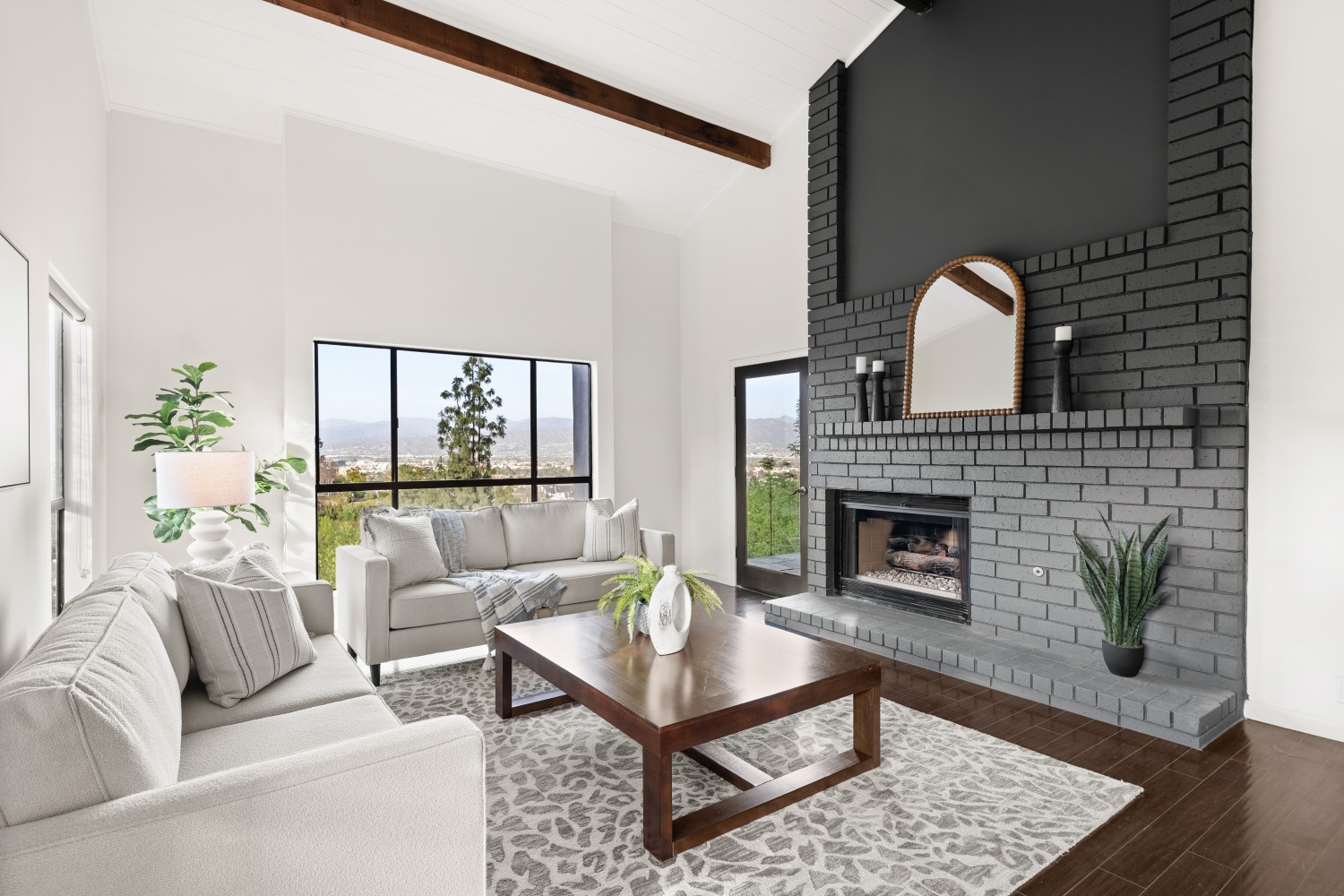 Elfyer - Studio City, CA House - For Sale