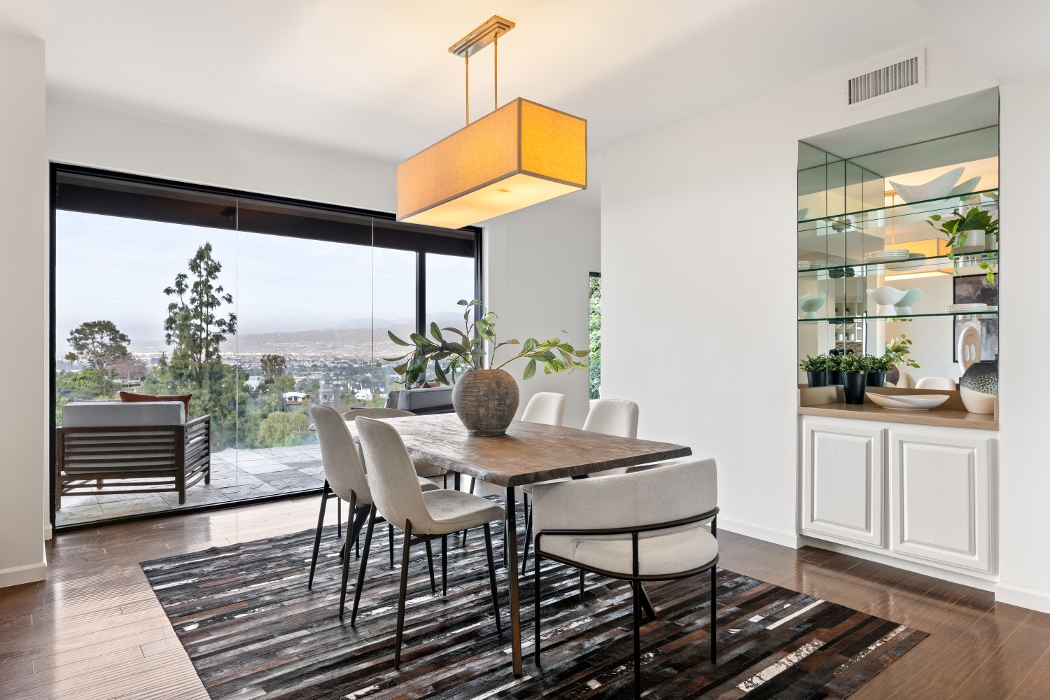 Elfyer - Studio City, CA House - For Sale