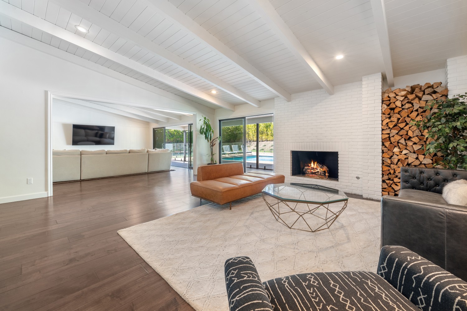 Elfyer - Tarzana, CA House - For Sale