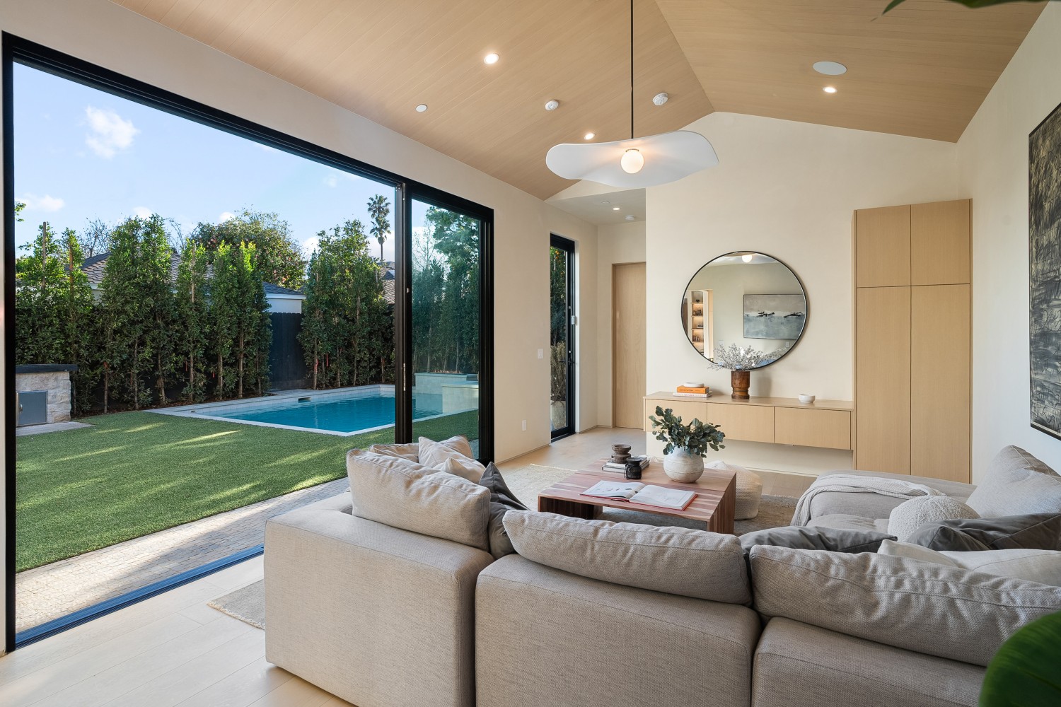 Elfyer - Studio City, CA House - For Sale