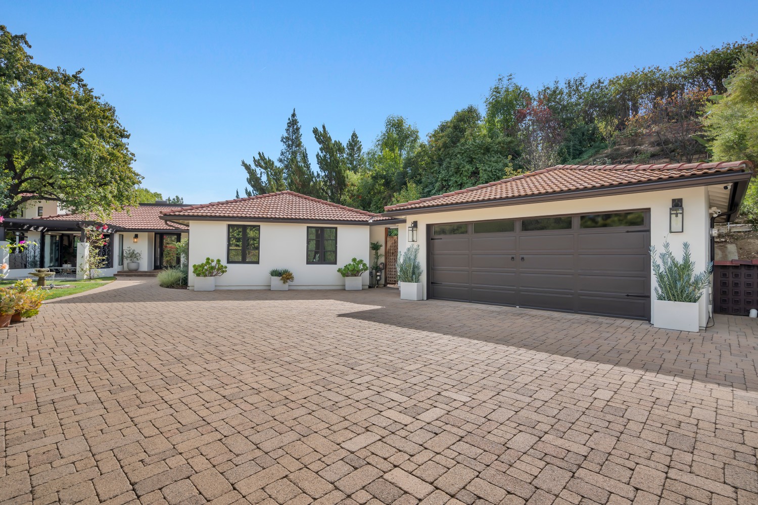 Elfyer - Calabasas, CA House - For Sale