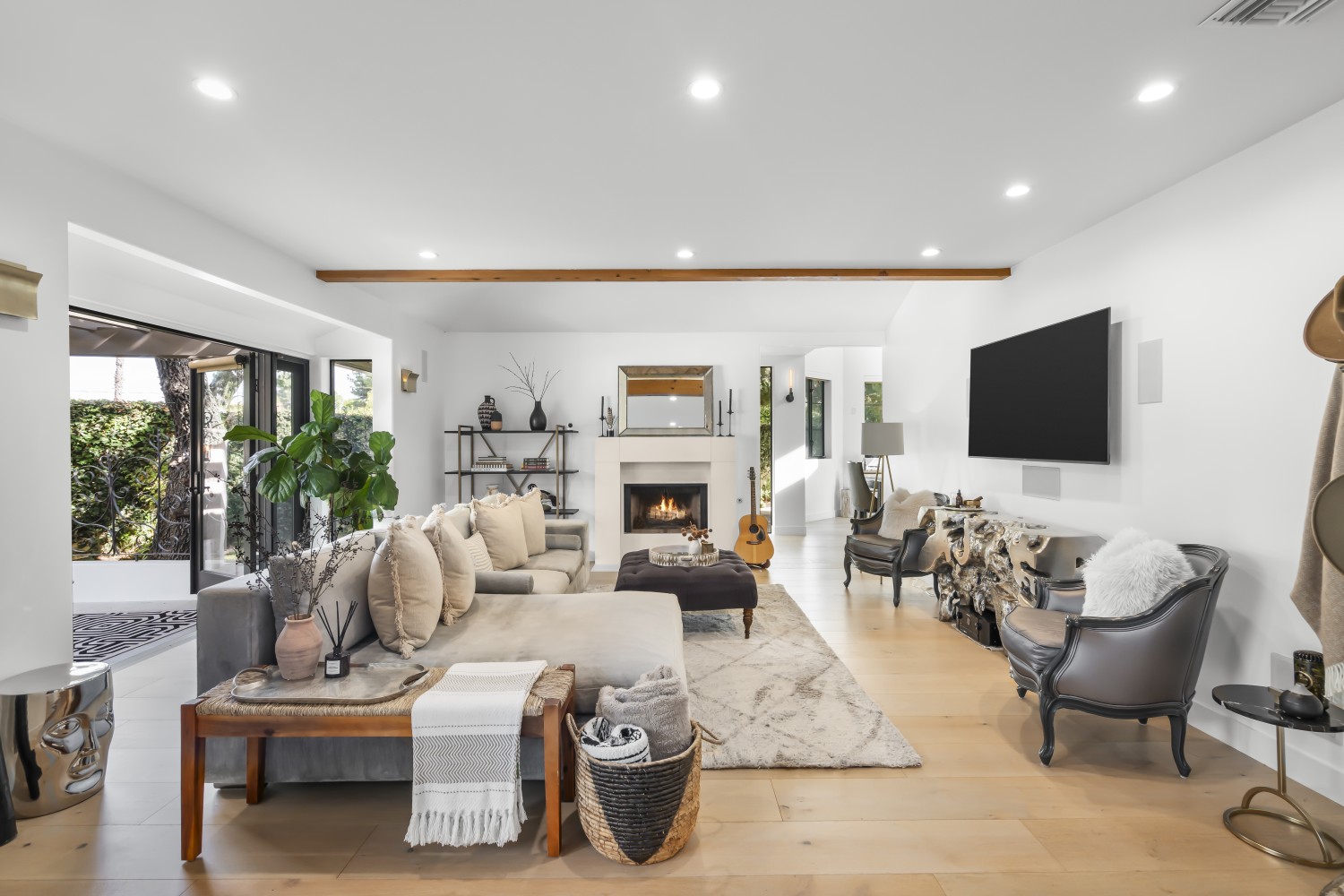 Elfyer - Calabasas, CA House - For Sale