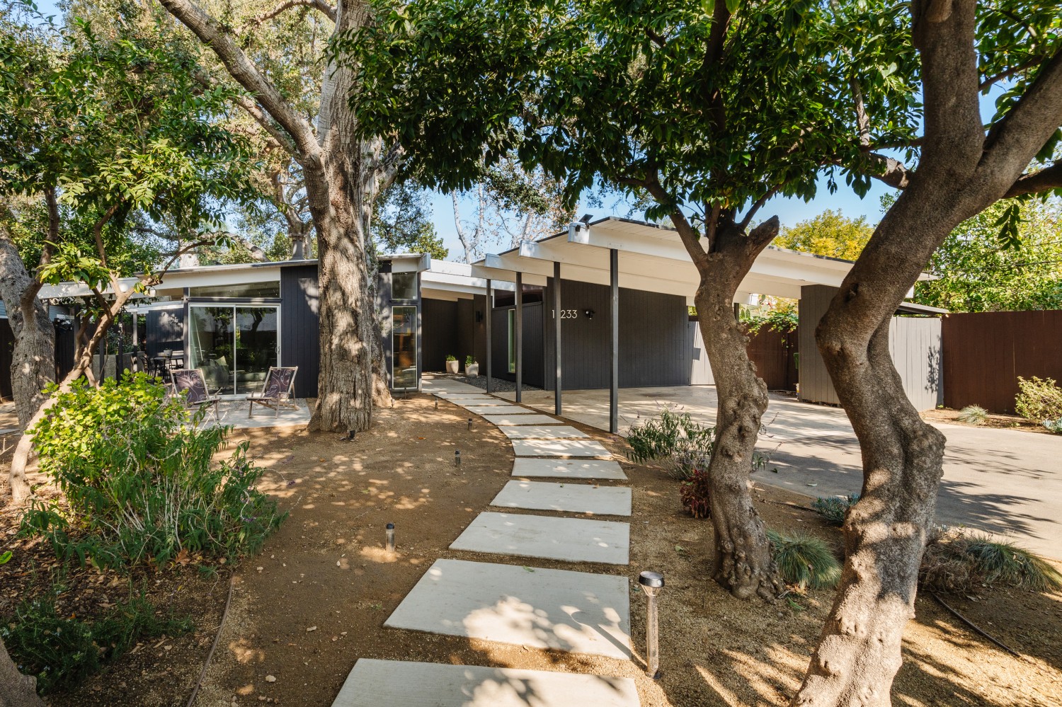 Elfyer - Sherman Oaks, CA House - For Sale