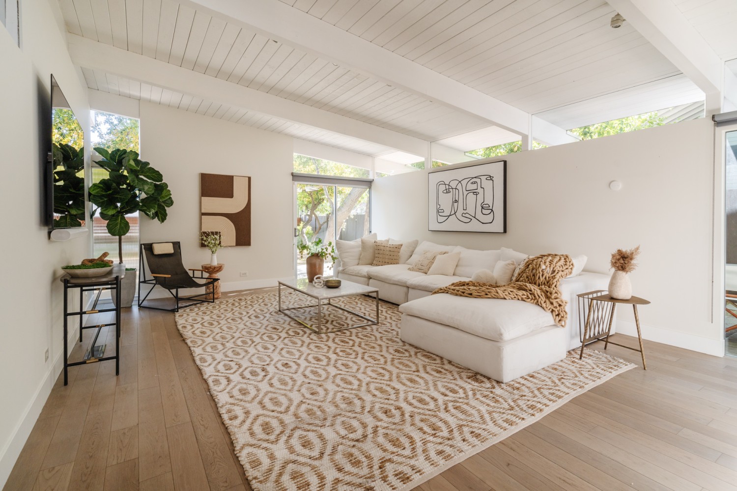 Elfyer - Sherman Oaks, CA House - For Sale