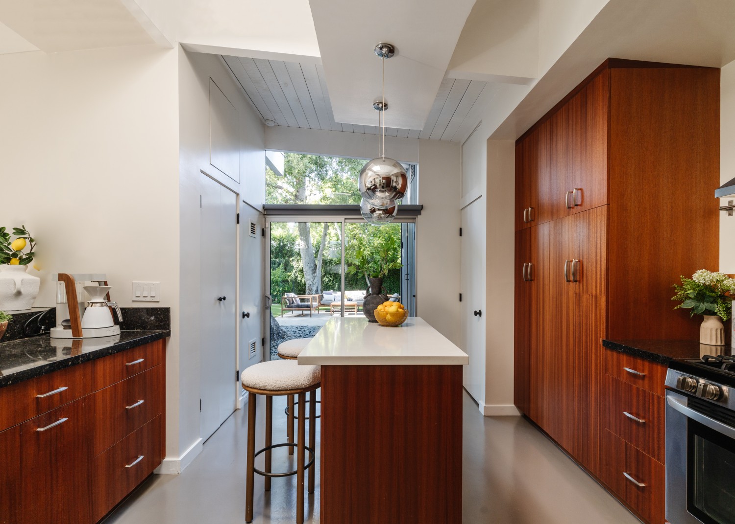 Elfyer - Sherman Oaks, CA House - For Sale