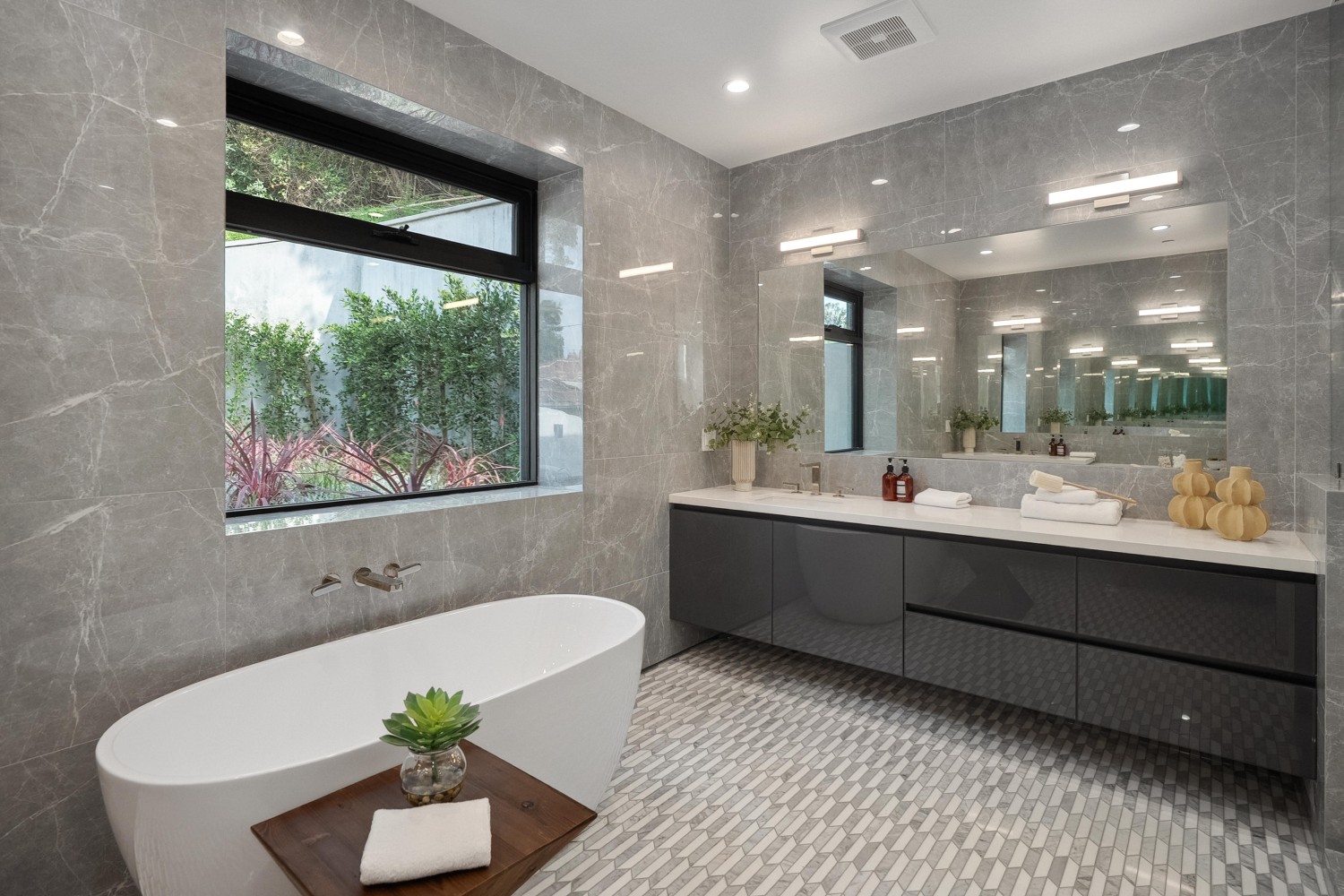 Elfyer - Studio City, CA House - For Sale