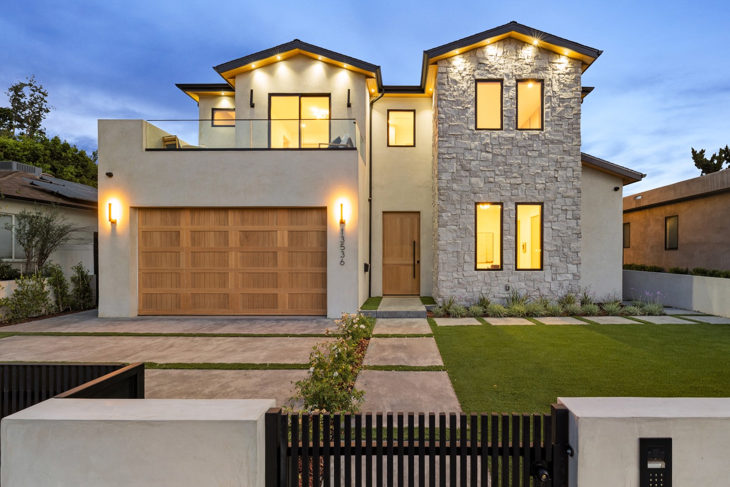 Elfyer - Sherman Oaks, CA House - For Sale