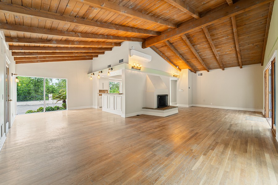 Elfyer - Tarzana, CA House - For Sale