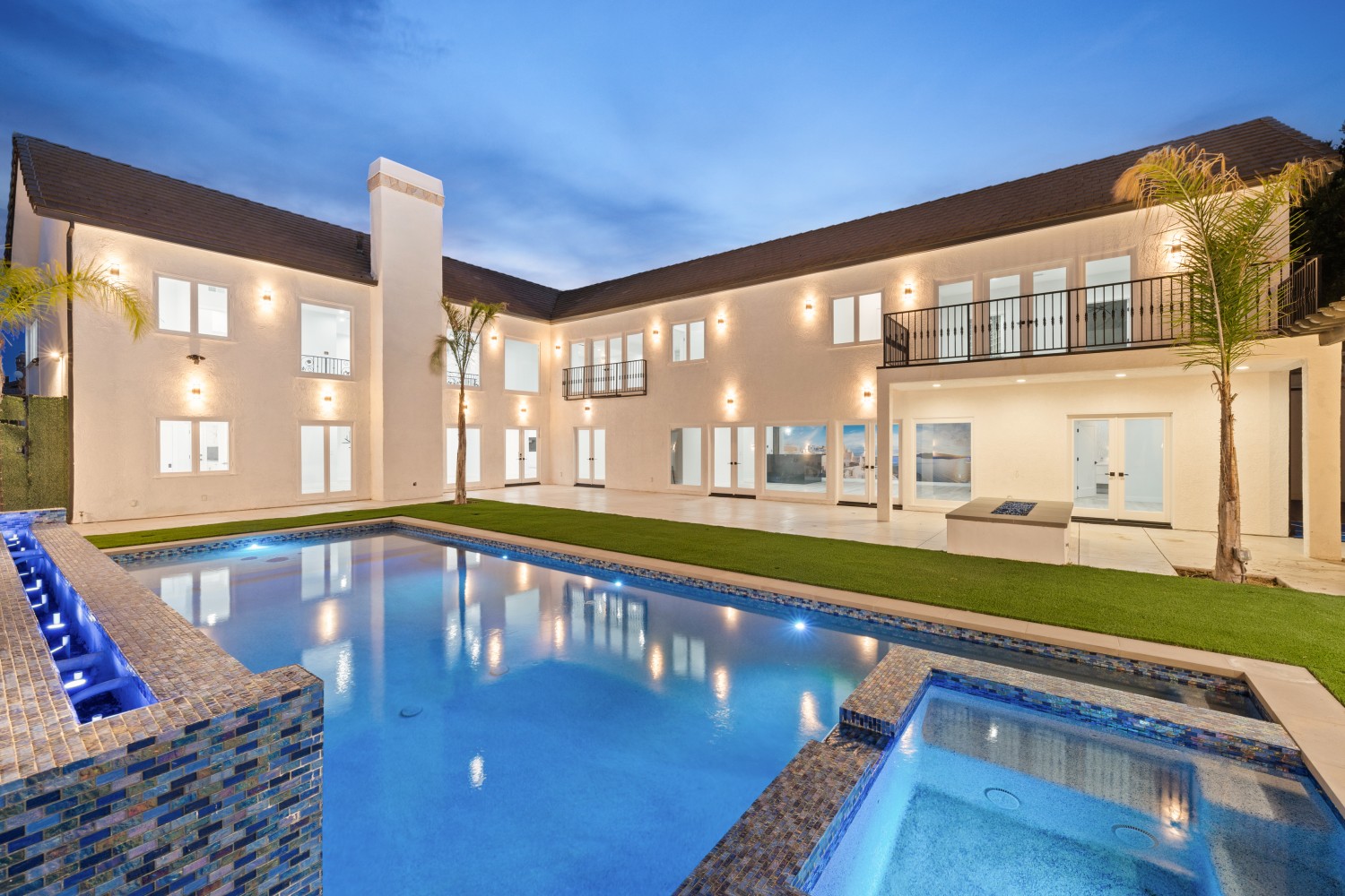 Elfyer - Woodland Hills, CA House - For Sale