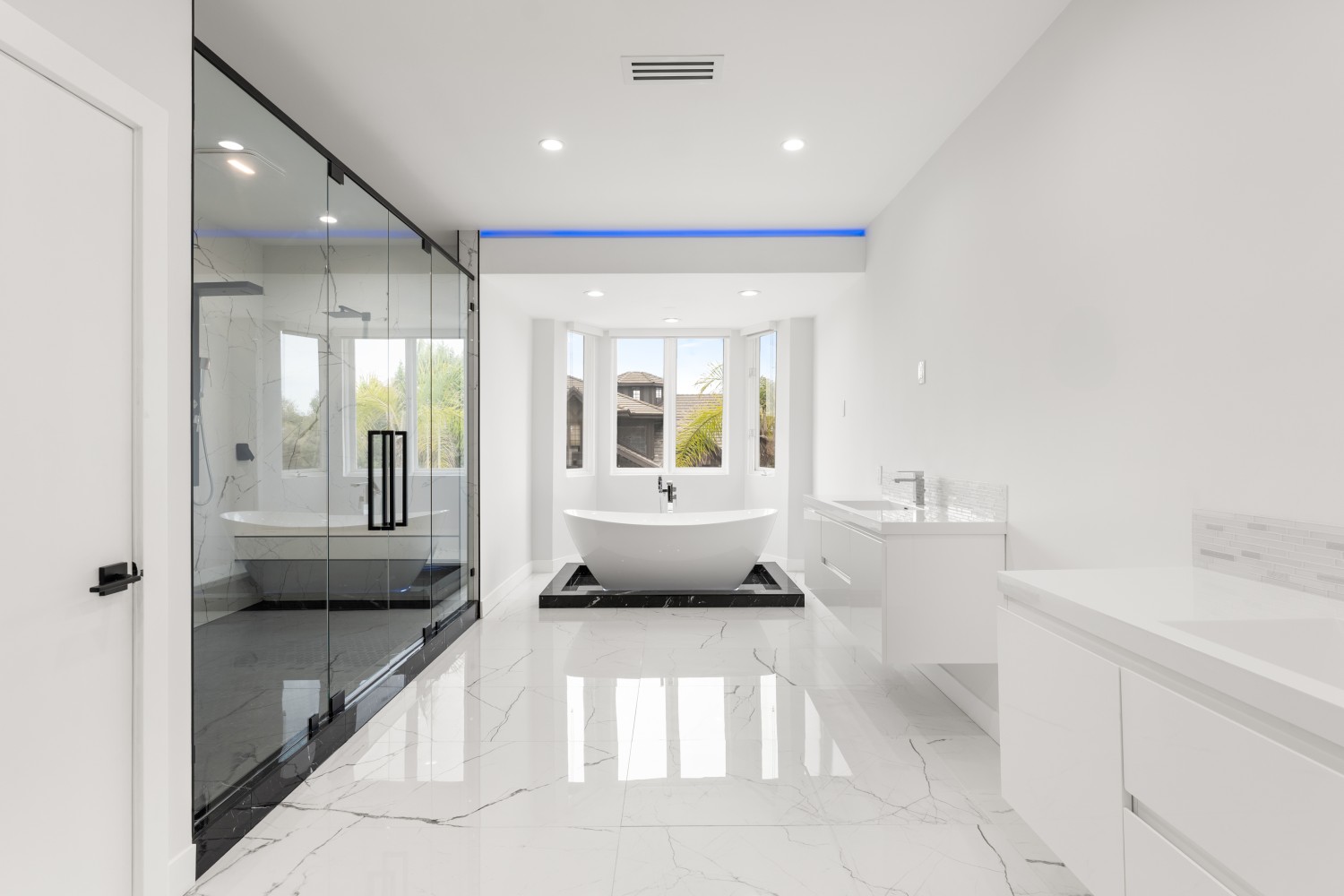 Elfyer - Woodland Hills, CA House - For Sale