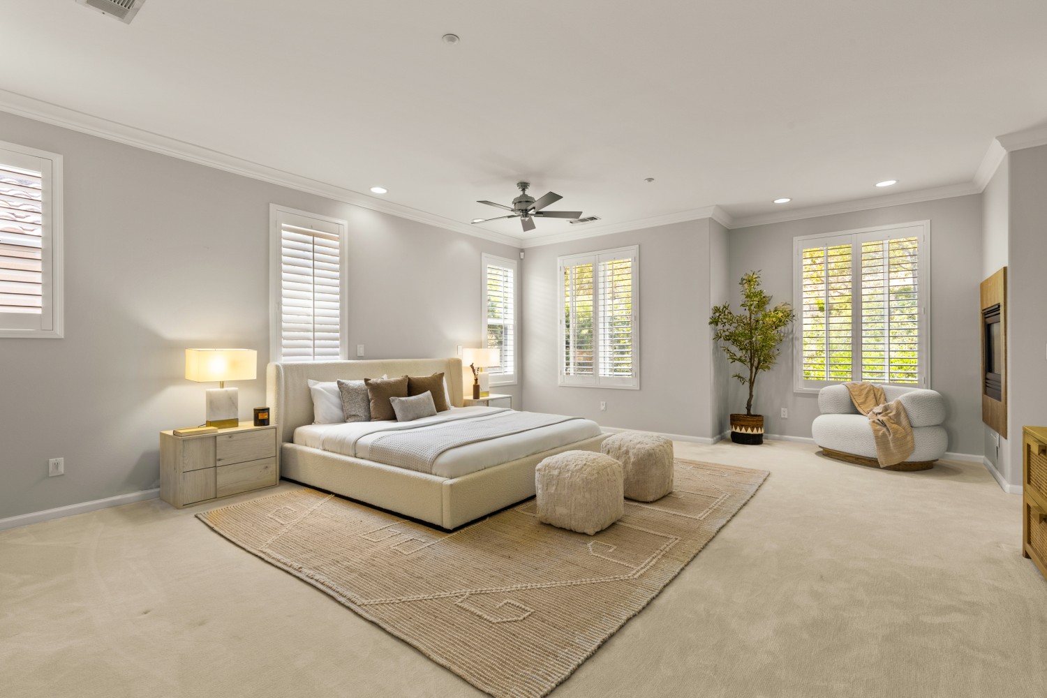 Elfyer - Los Angeles, CA House - For Sale