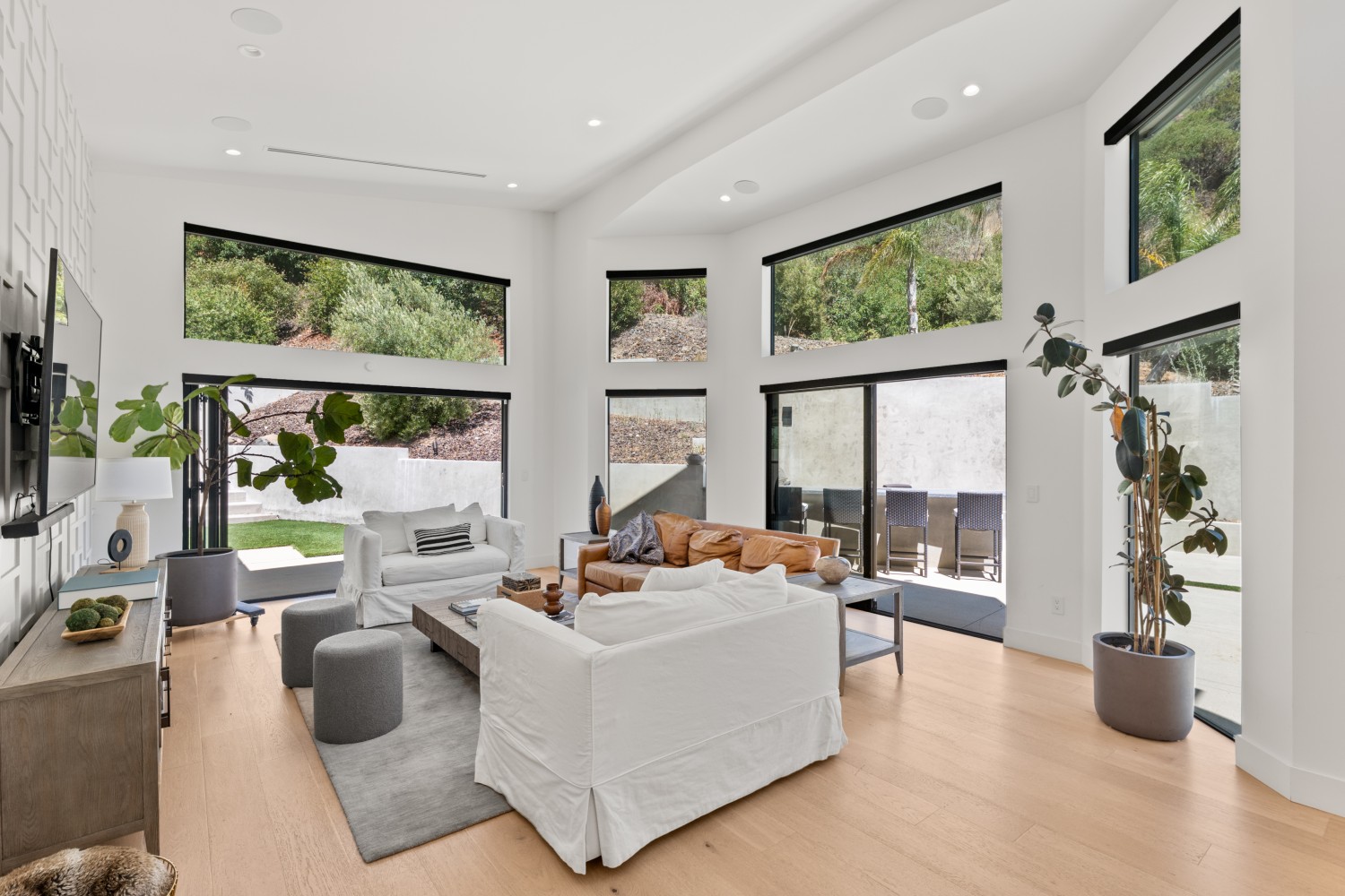 Elfyer - Encino, CA House - For Sale