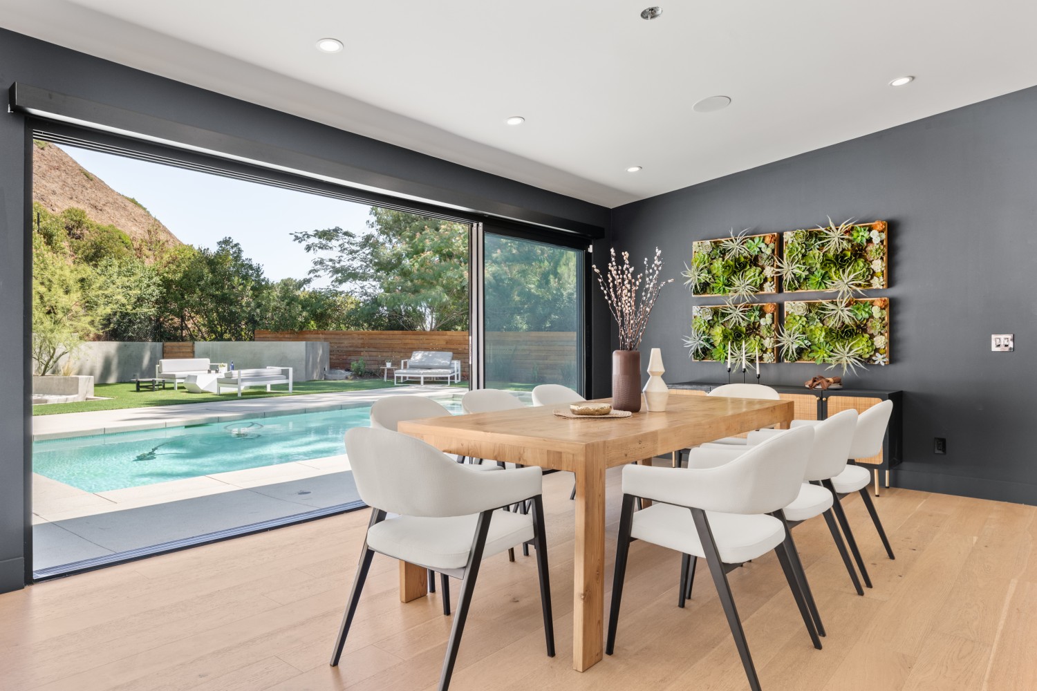 Elfyer - Encino, CA House - For Sale