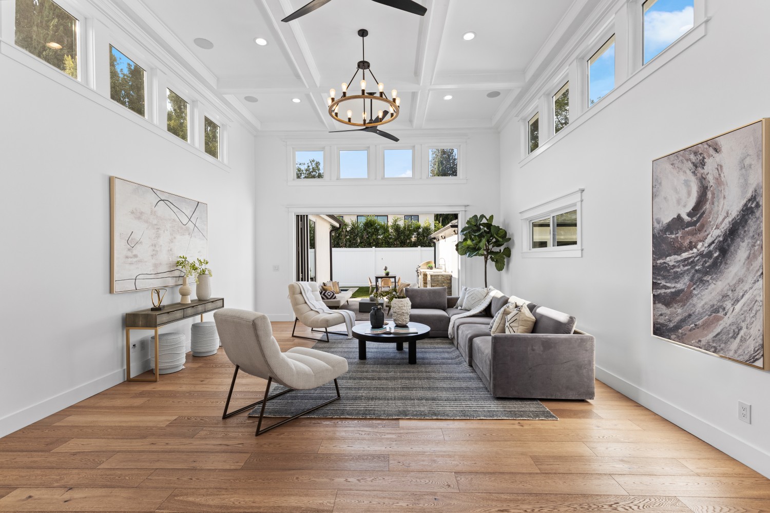 Elfyer - Sherman Oaks, CA House - For Sale