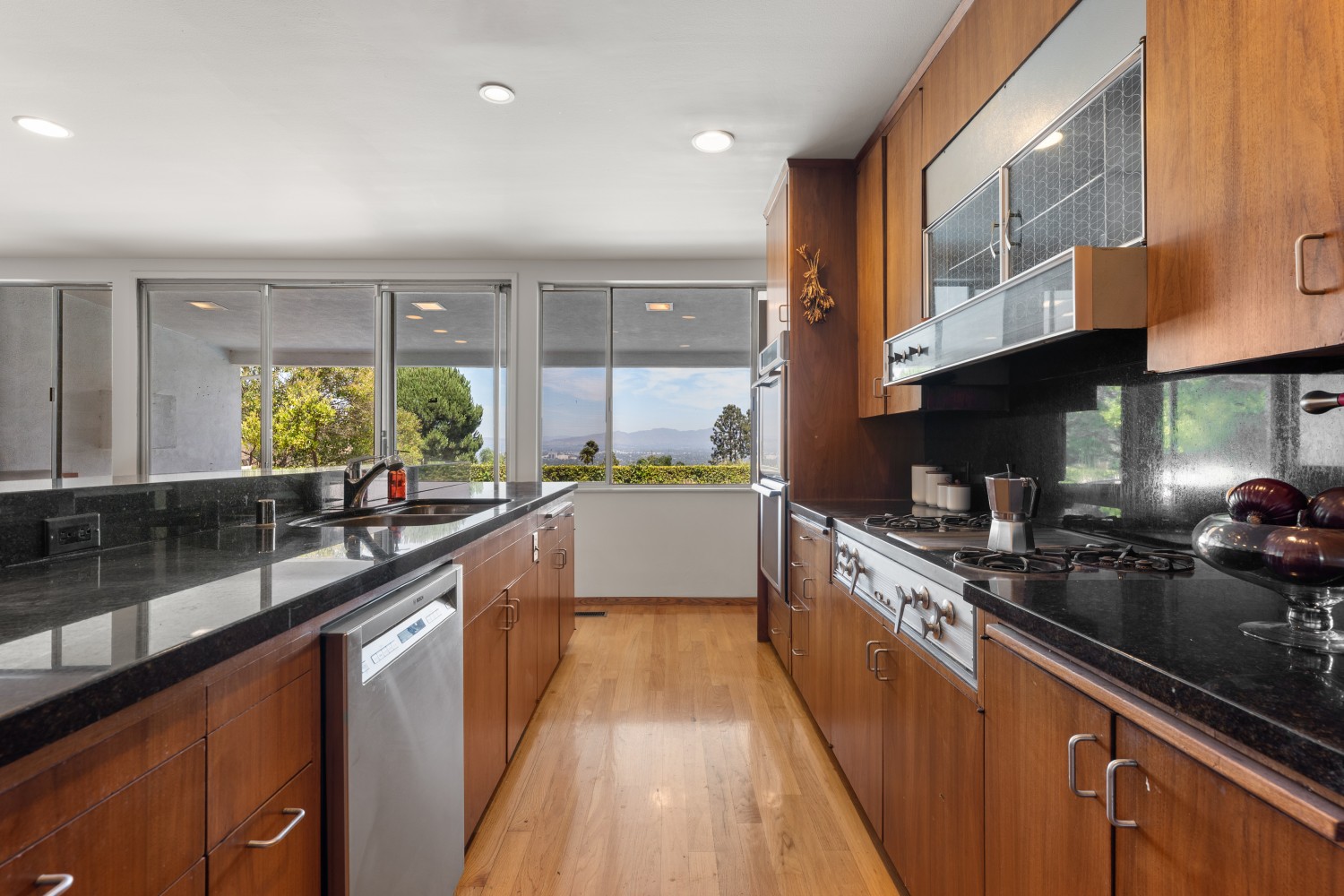 Elfyer - Sherman Oaks, CA House - For Sale